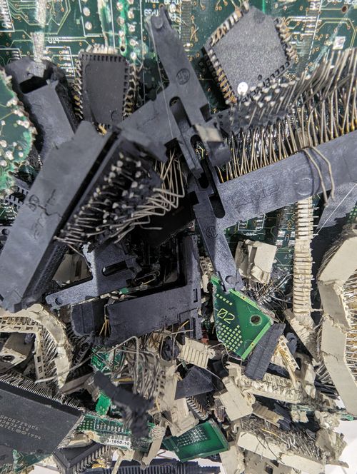 Critical Tech : Extractivisme